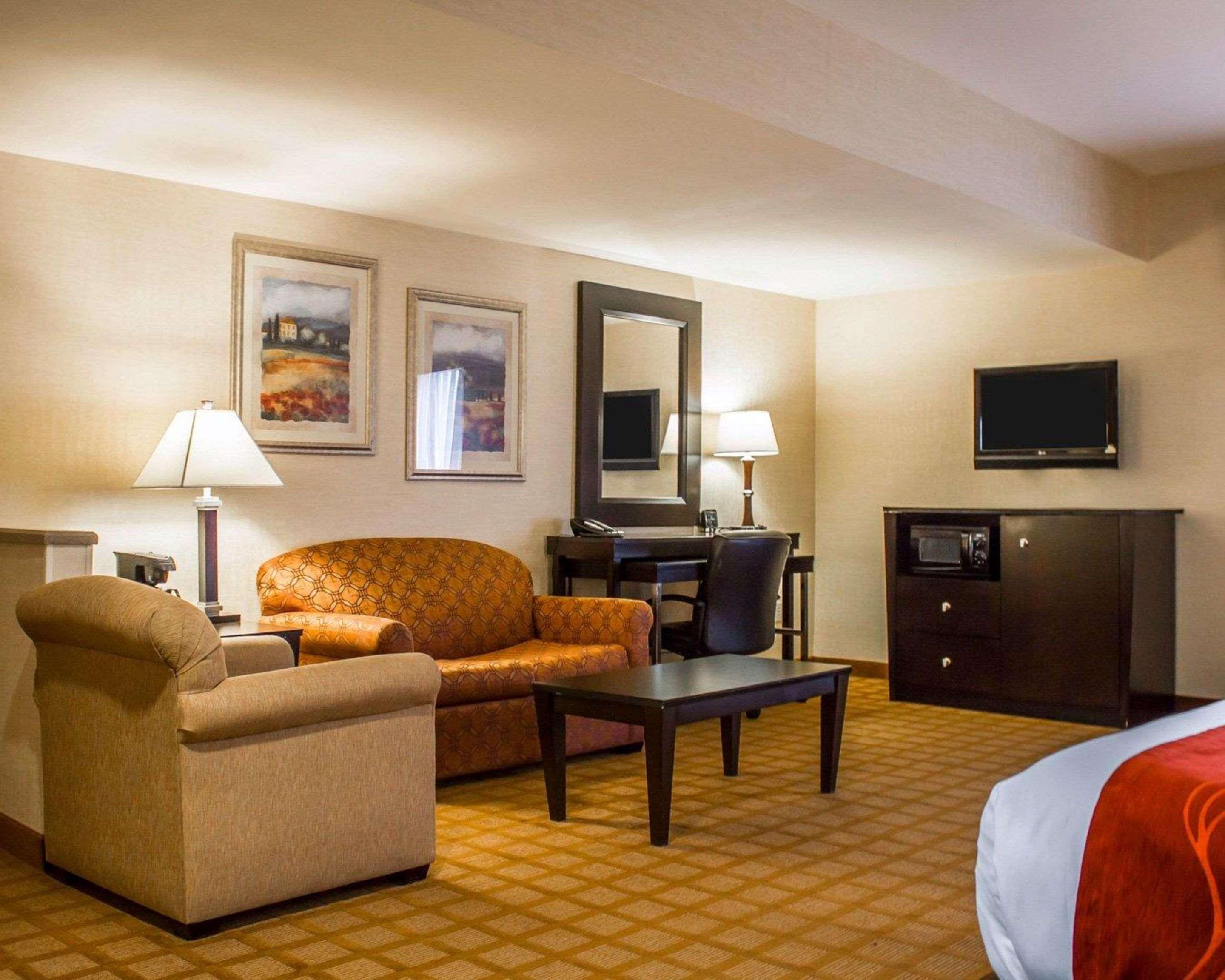 Comfort Suites Edinboro Dış mekan fotoğraf